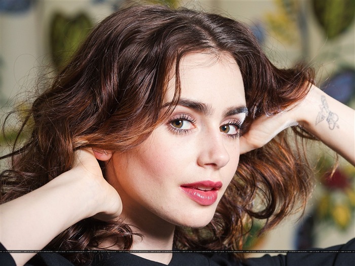 Lily Collins beauté photo HD fond d'écran Vues:13026