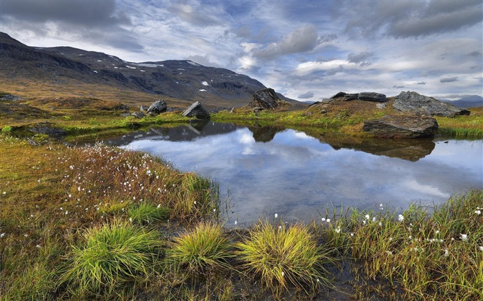 Sweden seasons natural beauty HD Wallpaper 17 Views:7281 Date:2013/9/23 23:36:54