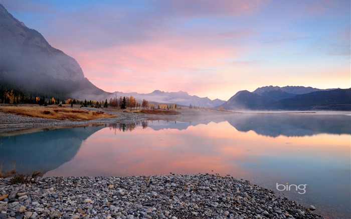 Tranquil lake landscapes-September 2013 Bing wallpaper Views:12996 Date:2013/9/7 22:23:11