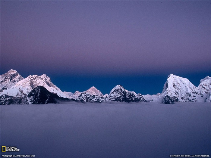 Mount Everest at Dusk-National Geographic Wallpaper Views:11510 Date:2013/10/19 11:00:11