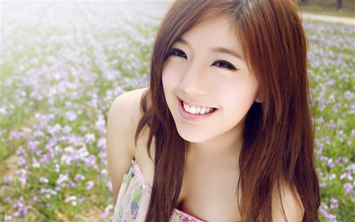 asian girl smile face-Girl photo wallpaper Views:14362 Date:2013/10/26 11:50:49