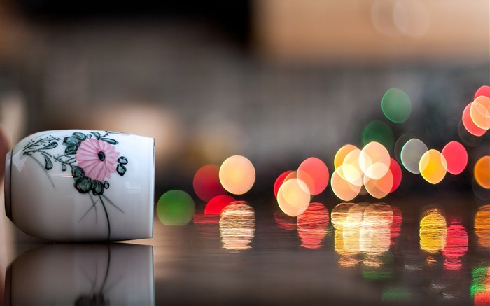 cup of bokeh-Best HD Wallpaper Views:9331 Date:2013/10/23 11:01:35