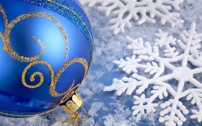 decorations snowflake-Christmas Holiday Wallpaper Views:6704 Date:2013/10/27 9:20:34