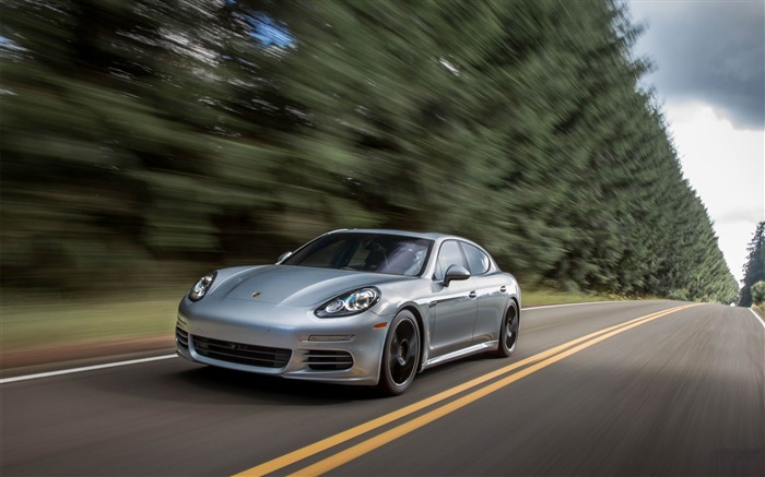 2014 Porsche Panamera 4S Car HD Wallpaper 01 Visualizações:8512