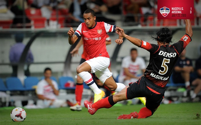 Nagoya Grampus 1-3 Arsenal-2013-2014 fonds d'écran Vues:10735