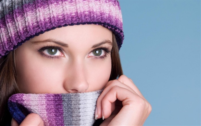 girl hat face winter-Photo HD wallpaper Views:8701 Date:2013/11/21 6:44:23