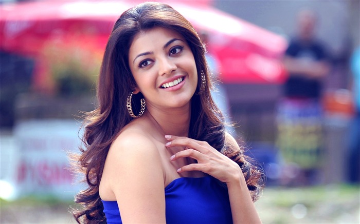 Kajal Agarwal-Celebrity Photo HD Wallpaper Views:9494 Date:2013/12/15 2:48:16