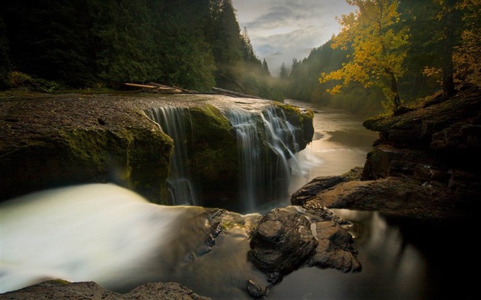 stones river stream falls autumn-Photography HD Wallpaper Views:6355 Date:2013/12/15 0:52:03