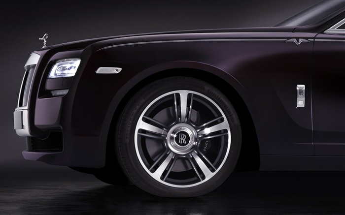 Fondo de pantalla de Rolls Royce Ghost V-Specification 2015 05 Vistas:8281