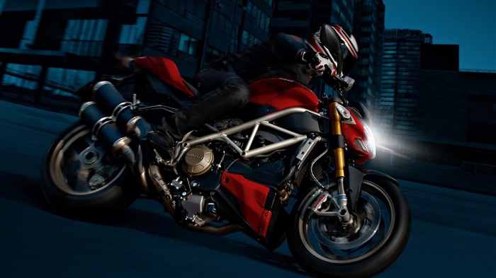 Ducati bike-HD Desktop Wallpaper Views:13463 Date:2014/1/12 8:08:13