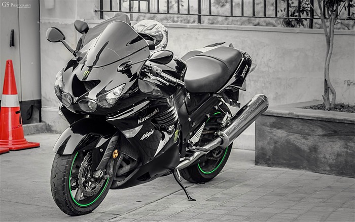 Ninja ZX14 R-HD Desktop Wallpaper Views:12782 Date:2014/1/12 8:13:13