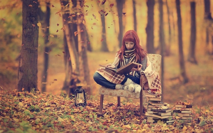 girl forest autumn-beauty photo wallpaper Views:7966 Date:2014/1/27 22:22:32