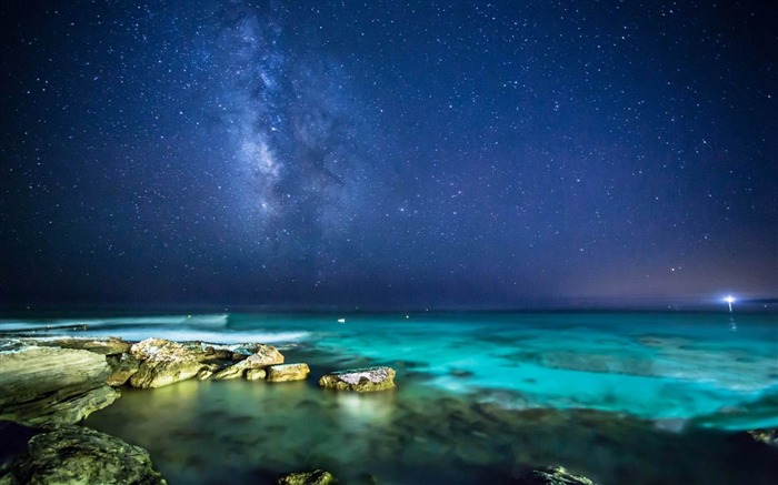 luz de la noche sobre el papel tapiz de escritorio mar-HD Vistas:12239