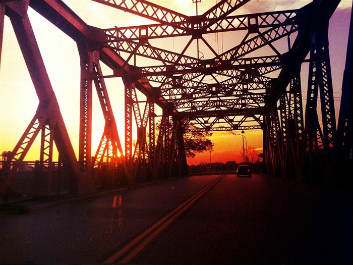 street bridge-Photography HD Wallpaper Views:8869 Date:2014/1/13 8:44:02