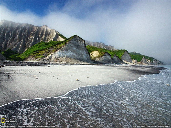 The White Cliffs of Iturup-2013 National Geographic Wallpaper Views:7044 Date:2014/2/3 10:25:08