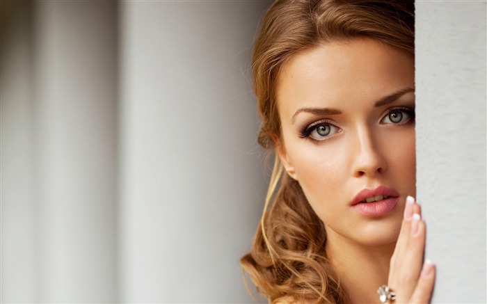 most beautiful woman-photo HD Wallpapers Views:14023 Date:2014/2/2 22:24:58