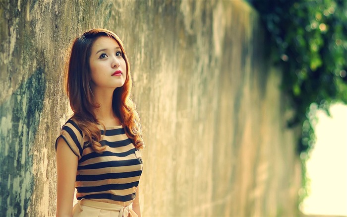 asian girl shirt striped-photo HD wallpaper Views:11043 Date:2014/4/12 21:39:40