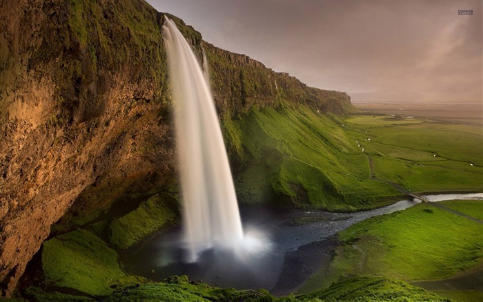 Seljalandsfoss waterfall-Nature wallpaper Visualizações:9082