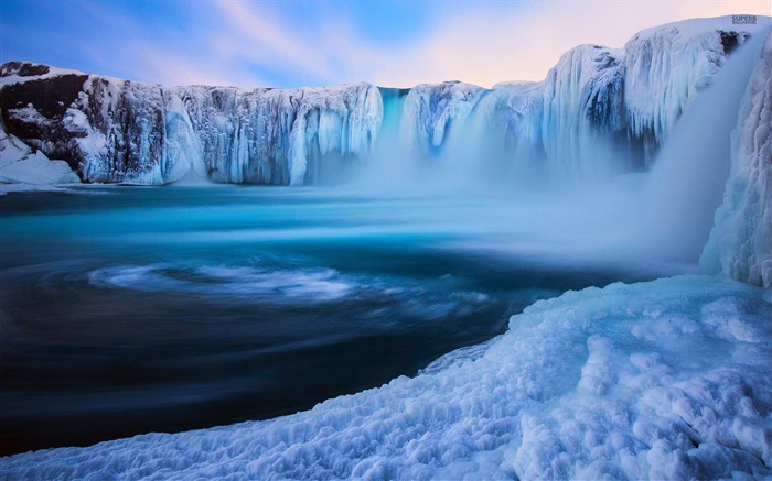 cascada en islandia fondo de pantalla Vistas:12015