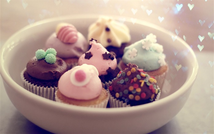 cakes cupcakes plate-High quality desktop wallpaper Views:8097 Date:2014/5/26 9:17:19