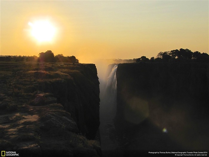 Coucher de soleil à Victoria Falls-National Geographic fond d'écran Vues:9118