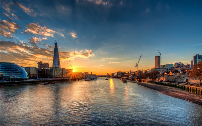 Sunset In London-Cities HD Wallpaper Views:9256 Date:2014/7/14 8:24:30