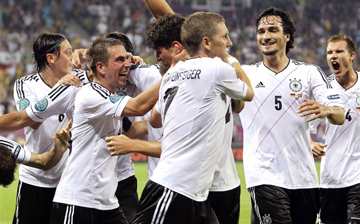 World Cup 2014 Final Germany HD Wallpaper 03 Views:7388 Date:2014/7/12 9:23:20