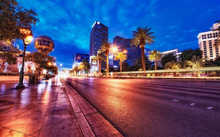 Las Vegas At Night-Cities HD Wallpaper Views:11329 Date:2014/8/31 2:05:18