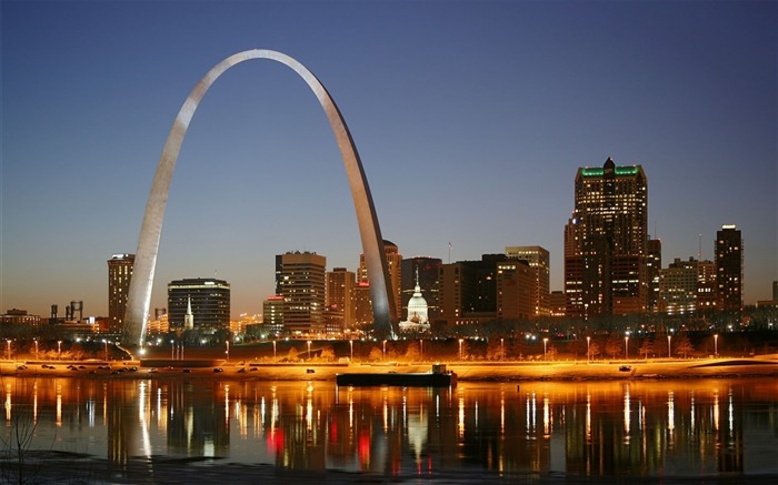 The Gateway Arch-Cities HD Wallpapers Views:8373 Date:2014/8/31 2:14:48