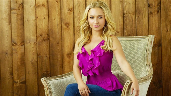 Papéis fotográficos da foto Hayden Panettiere-Girl Visualizações:9070