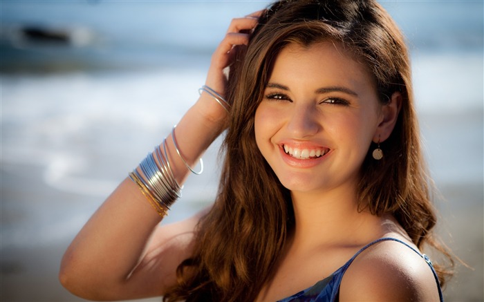 Rebecca Black Smile-Beauty foto papel de parede Visualizações:10248