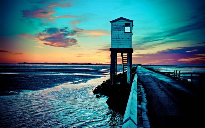 Riverside huts-Lakes landscape photography wallpaper Views:7382 Date:2014/10/9 19:24:00