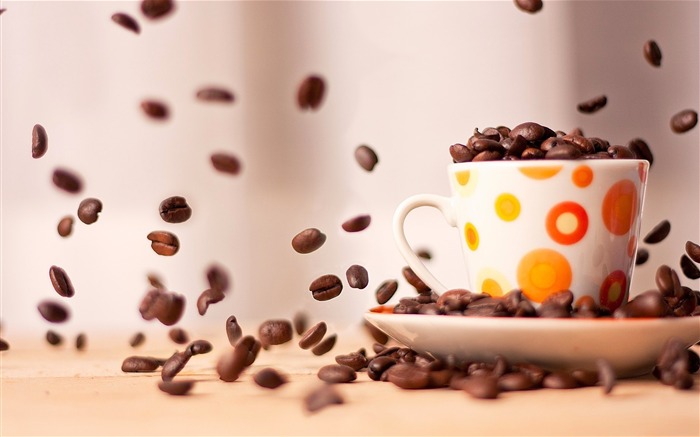 Cup Of Coffee Beans-High quality wallpaper Views:9218 Date:2014/11/27 8:18:52