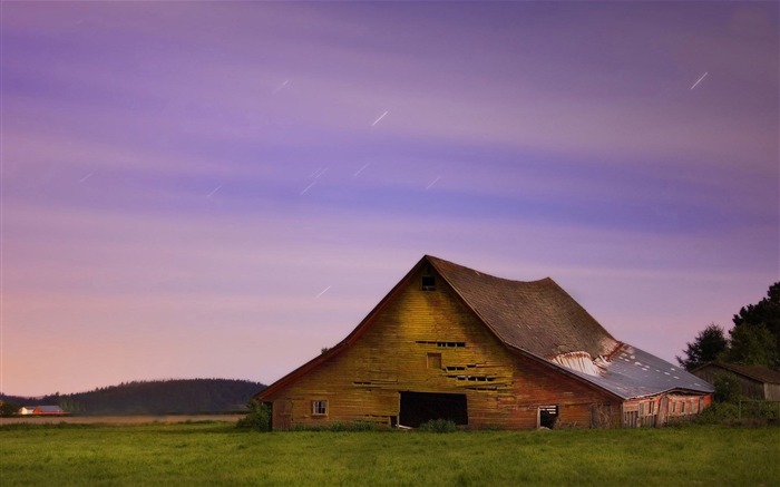 old barn-HD Desktop Wallpaper Views:9102 Date:2014/11/2 2:26:40