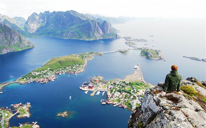 Mount Reinebringen Norway-HD Widescreen Fond d'écran Vues:12258