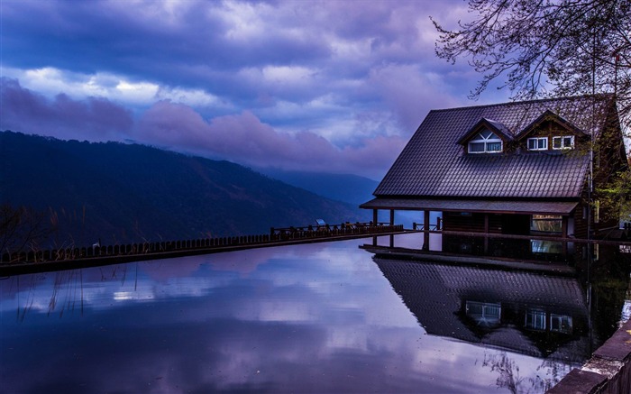 wooden house-HD Widescreen Wallpaper Views:10858 Date:2015/1/10 19:37:59