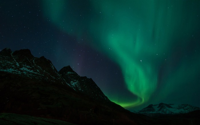 aurora borealis-HD Scenery Wallpaper Views:11189 Date:2015/3/21 21:52:26