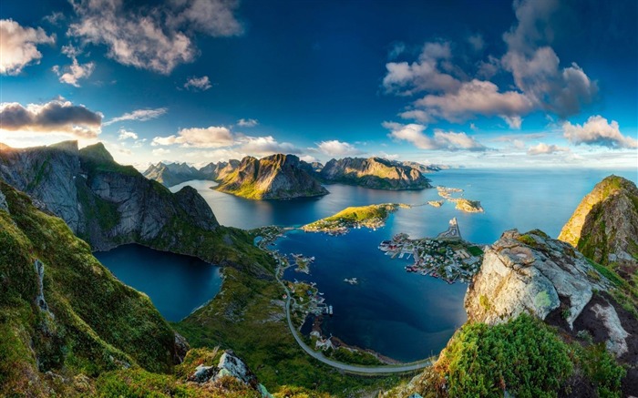 reinebringen norway-Photo HD Wallpaper Views:16084 Date:2015/3/4 6:25:09