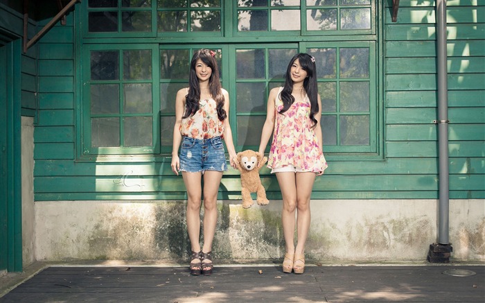 Chinese twins beauty girls photo HD wallpaper 07 Views:9994 Date:2015/4/4 1:49:40