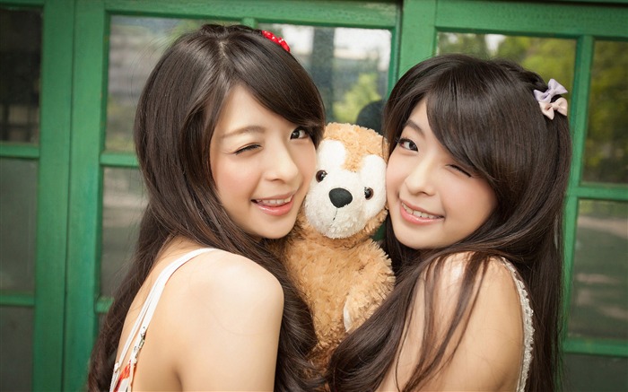 Chinese twins beauty girls photo HD wallpaper 09 Views:9846 Date:2015/4/4 1:50:17