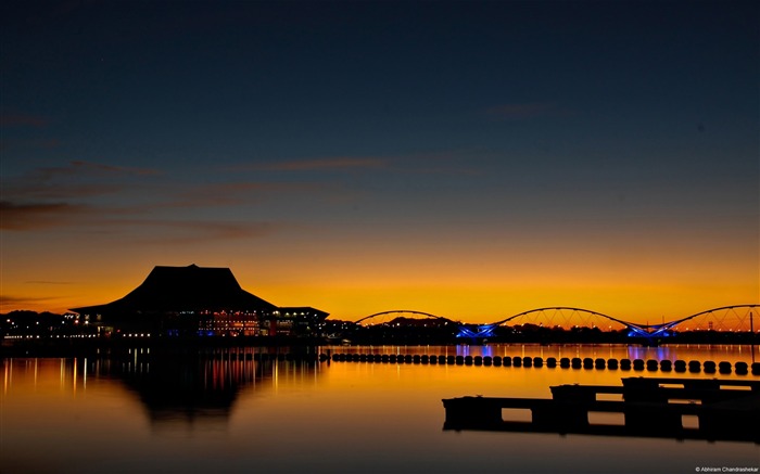 Coucher de soleil sur Tempe Arizona-Windows 10 Fond d'écran Vues:10881