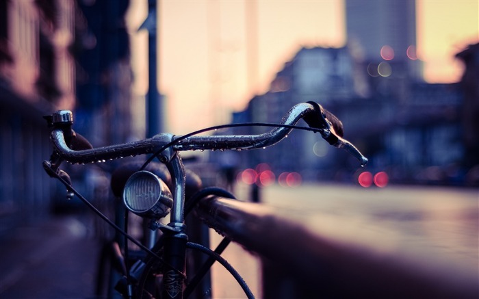 bicycle wheel drops-High Quality HD Wallpaper Views:8226 Date:2015/4/4 22:24:56