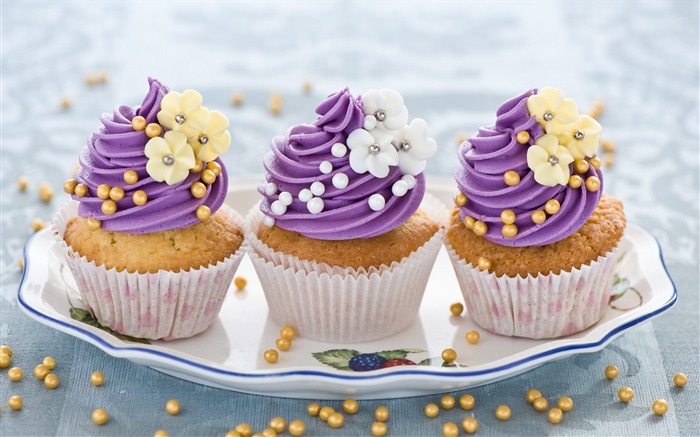 muffins pastries cream-High Quality HD Wallpaper Views:8274 Date:2015/4/4 22:36:57