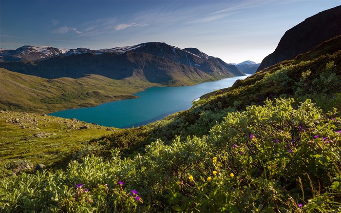 norway mountains-HD Widescreen Wallpaper Views:8249 Date:2015/4/3 23:03:37