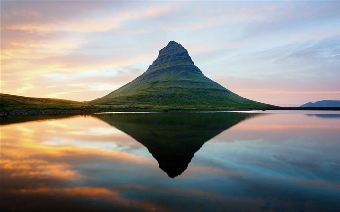 montañas de Islandia lago reflexión-HD Photo Wallpaper Vistas:9390