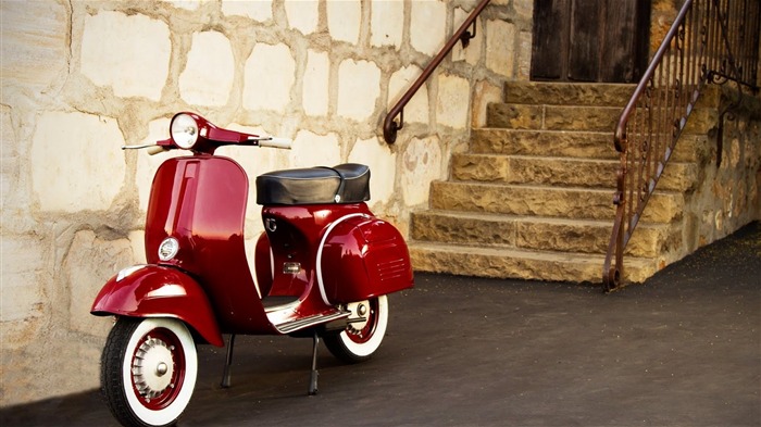 Papel de Parede HD Vermelho Clássico Vespa-Alta Qualidade Visualizações:15927