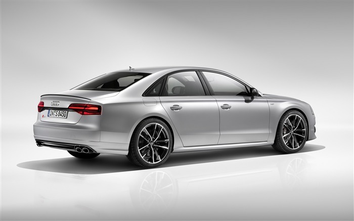 2016 Audi S8 Plus Silver HD Wallpaper 01 Views:7582 Date:2015/8/13 10:22:01