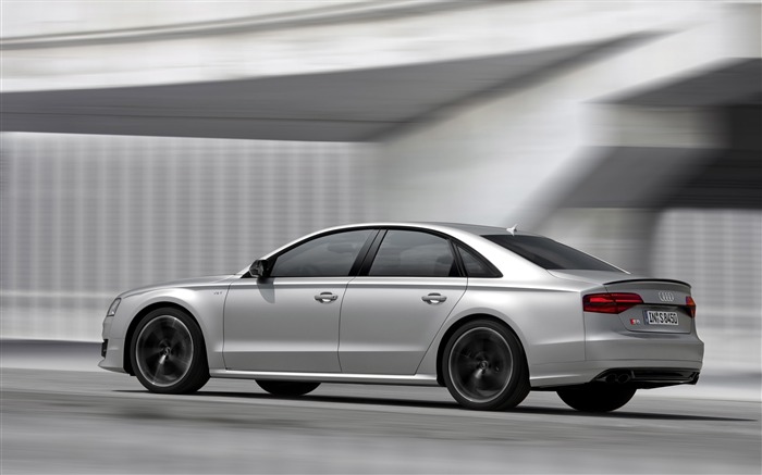 2016 Audi S8 Plus Silver HD Wallpaper 12 Views:6782 Date:2015/8/13 10:27:34