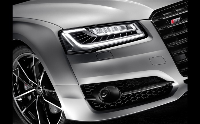 2016 Audi S8 Plus Silver HD Wallpaper 20 Views:6400 Date:2015/8/13 10:32:24