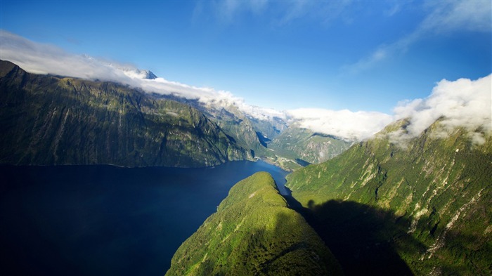 new zealand fjords-scenery HD Wallpaper Views:8112 Date:2015/9/22 7:49:37